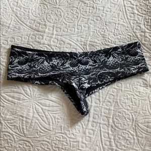 Hurley boyshort cheeky swim bottoms